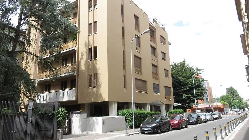 Unacamera Guest House Bologna Italy