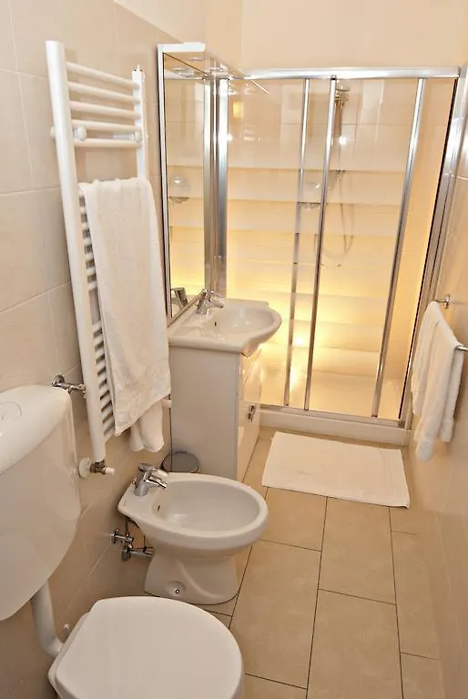 Unacamera Guest House Bologna Italy