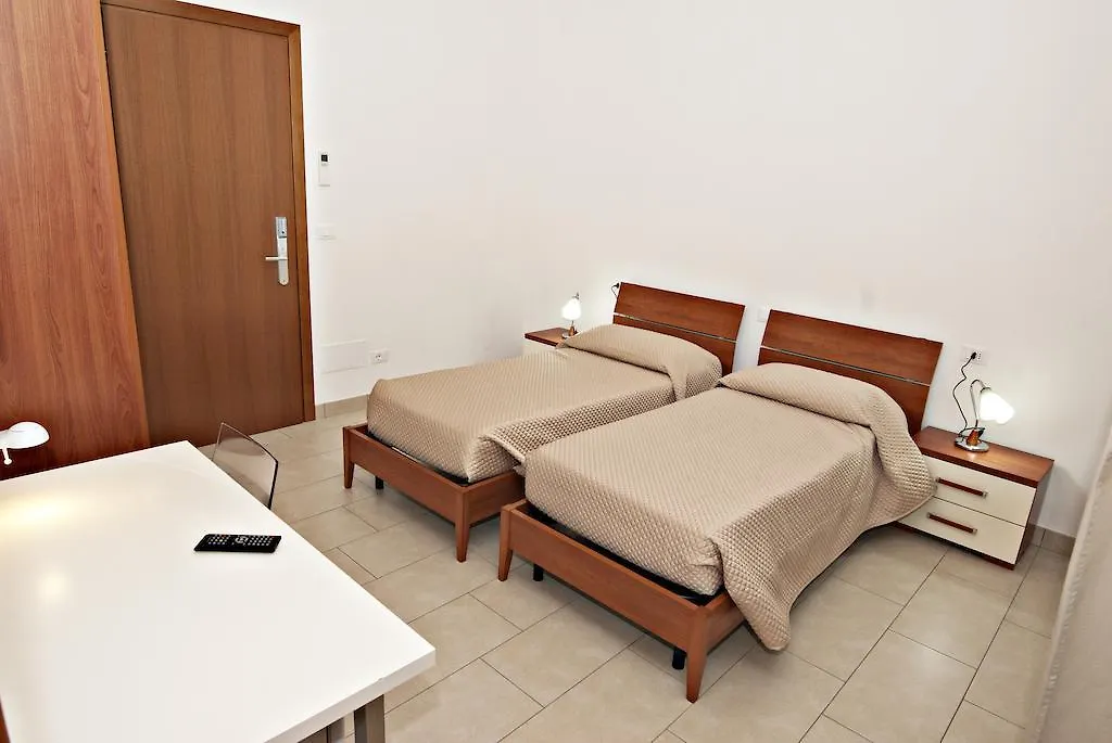 Unacamera Guest House Bologna 0*,  Italy