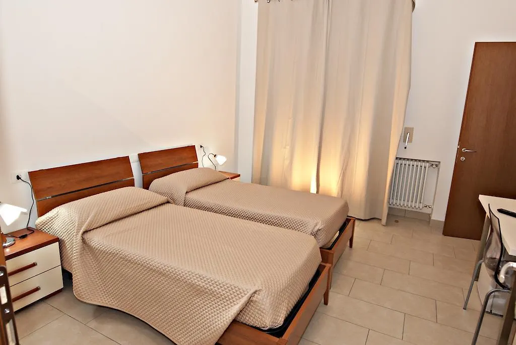 Unacamera Guest House Bologna 0*,